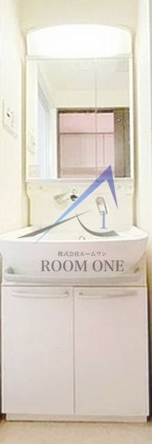 グリフィン横浜・反町公園弐番館の洗面所|洗面台です。