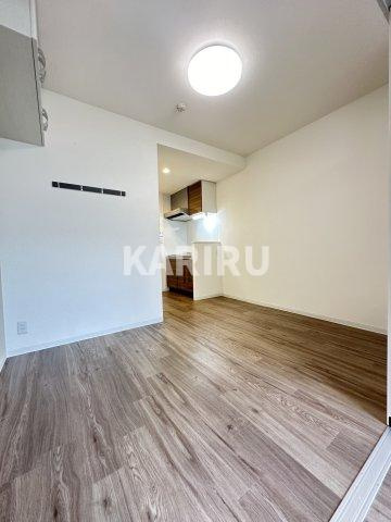 メルベージュ千林大宮の居間・リビング