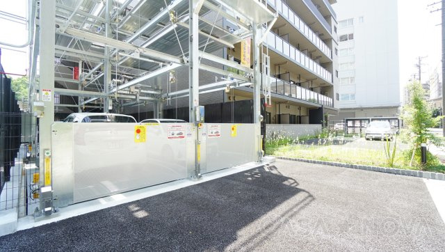 ロイヤルカーサ千種の駐車場|駐車場です