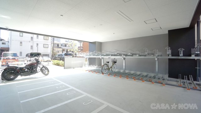 プレサンス新栄ユリシスの駐車場|カースペースがあります