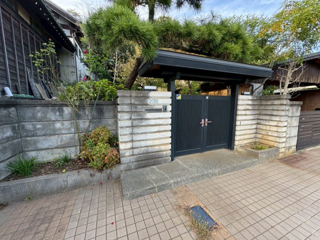 千葉県松戸市　戸建ての外観