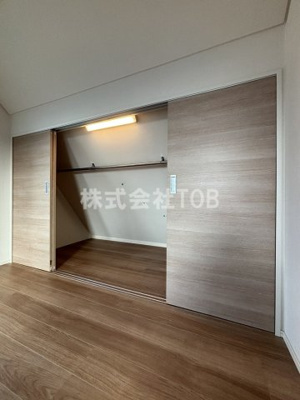 【収納】 | Studio仙川 | 西側洋室　クローゼット