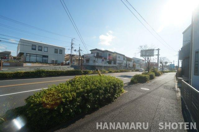 中古　千葉市中央区都町の前面道路含む現地写真|居住中の物件のため、ご見学のご希望は事前にご連絡ください。