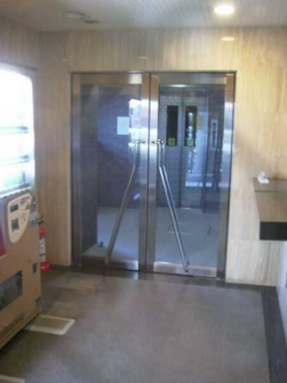 菱和パレス上馬　駅近　高層階　オートロックのロビー