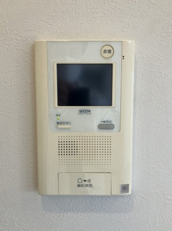 【防犯設備】 | ライオンズマンション発寒中央 | 玄関インターホンは、安心のカメラ付き♪