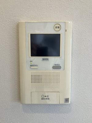 【防犯設備】 | ライオンズマンション発寒中央 | 玄関インターホンは、安心のカメラ付き♪