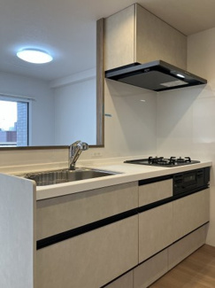 【キッチン】 | ライオンズマンション発寒中央 | 人大天板のキッチンはお手入れもラクラク♪