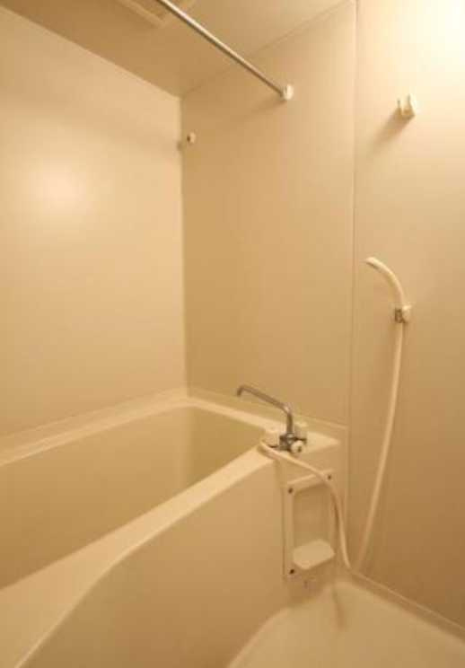 ウィスタリア世田谷　駅近　角部屋　独立洗面台の浴室