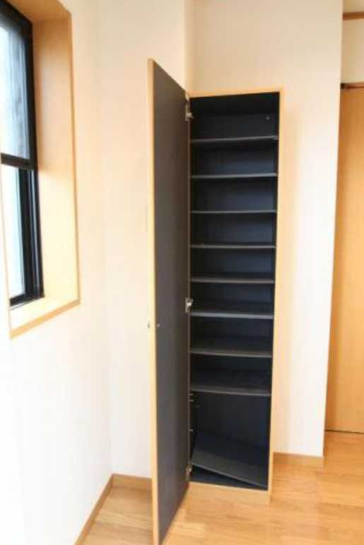 ウィスタリア世田谷　駅近　角部屋　独立洗面台の収納