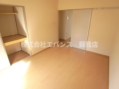  | ジョイ・フィールド