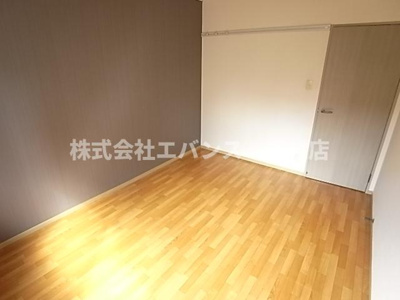  | ジョイ・フィールド