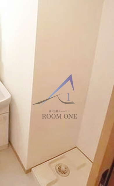 クイーンズコート福住の設備|浴室乾燥機です。