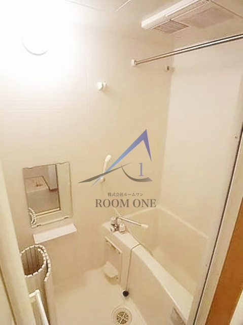 クイーンズコート福住の浴室|お風呂です。