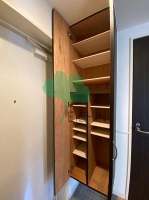 【玄関】 | アルティザ博多プレミア | 下駄箱もしっかりついてます！