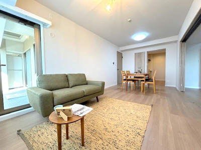 【居間・リビング】 | メロディーハイム香里ケ丘ツインベガタワー