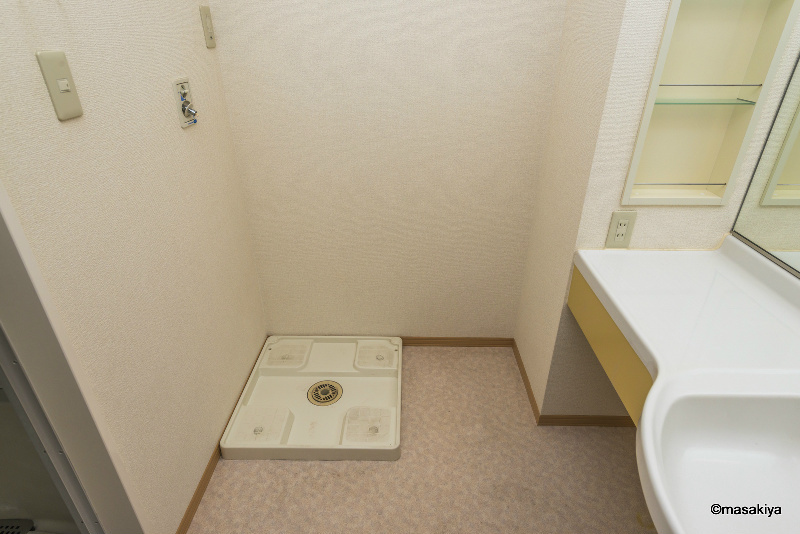 エトワールの洗面所|室内洗濯機置き場