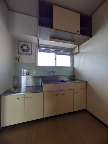 ニューいわきビルのキッチン