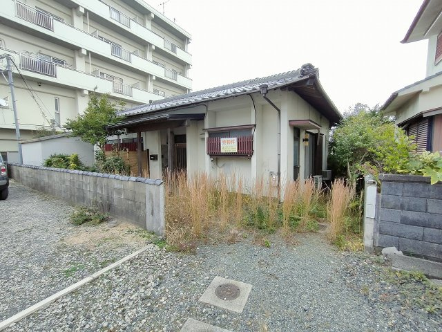 小月茶屋一丁目　中古住宅の庭