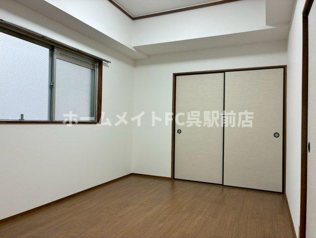 センチュリー本通の居間・リビング