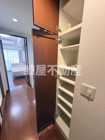パレステュディオ銀座の収納