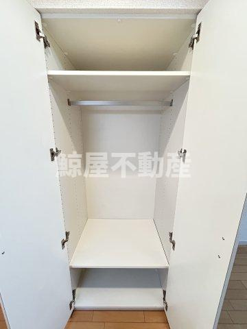 セリーズ門前仲町の収納|こまごまとしたものを収納できそうですね