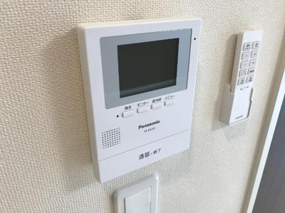 【内装】 | ユニヴェール松川 | カメラ付インターホン