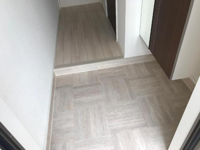 【玄関】 | ユニヴェール松川 | 玄関