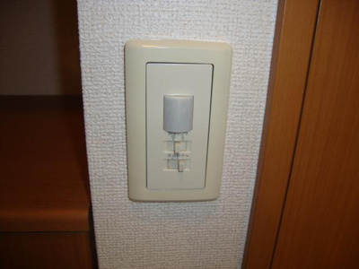 【設備】 | サンクチュアリⅠ | センサースイッチ