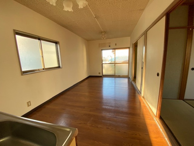 【居間・リビング】 | 北大樋町貸家