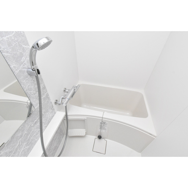 エスリード栄イーストスクエアの浴室