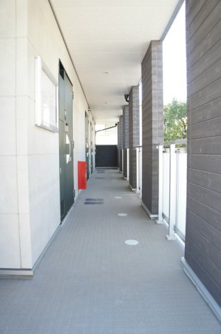 リブリ・エンジュのその他