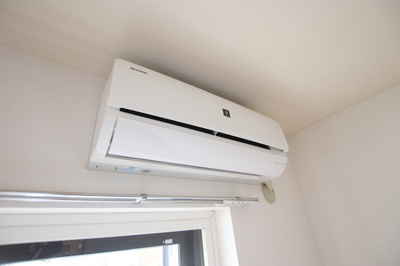 エアコン１基付き。