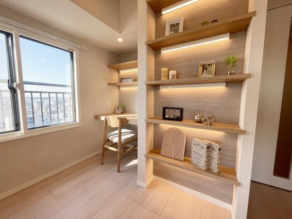 マイキャッスル大森町エクセレントステージの居間・リビング