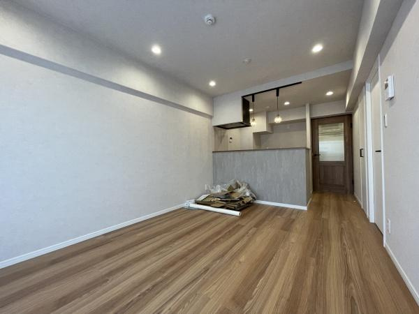 【居間・リビング】 | マンション池上 | 白が基調の清潔感のあるリビング
