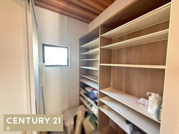 和歌山市次郎丸　中古戸建の収納