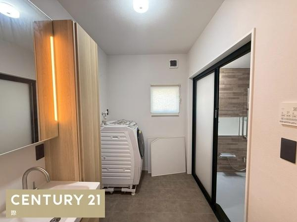 和歌山市次郎丸　中古戸建の独立洗面台