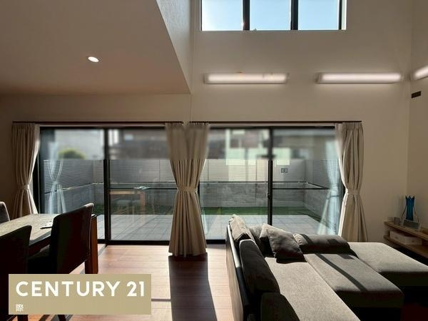 和歌山市次郎丸　中古戸建の居間・リビング