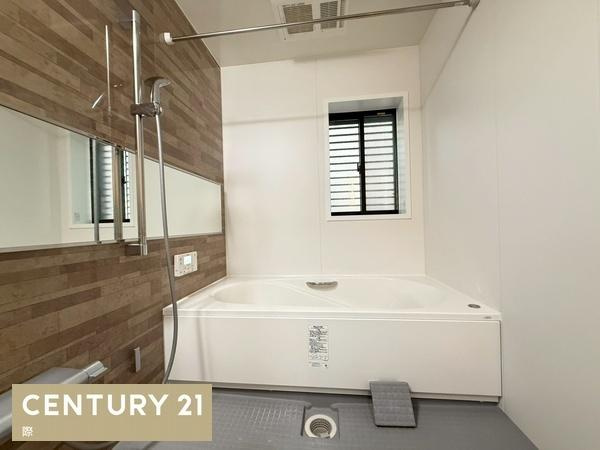 和歌山市次郎丸　中古戸建の浴室