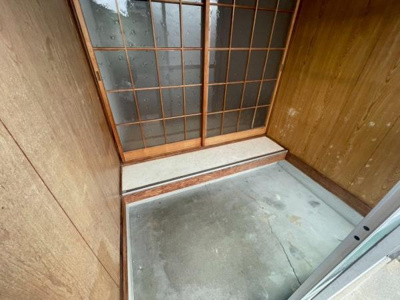 【玄関】 | 桑本貸家