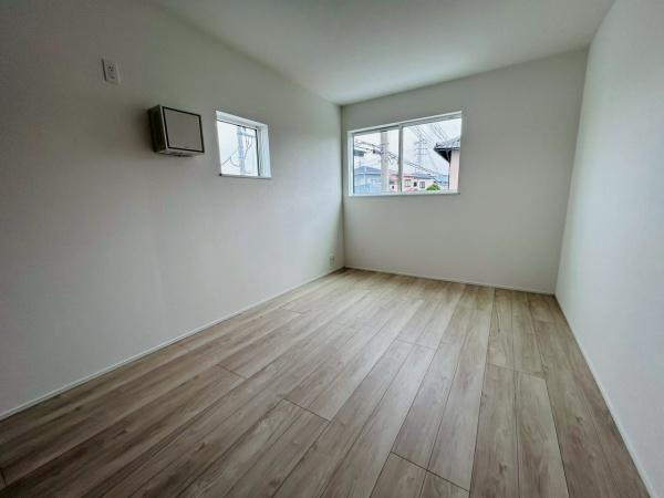 【洋室】 | 写真は同社施工例です。