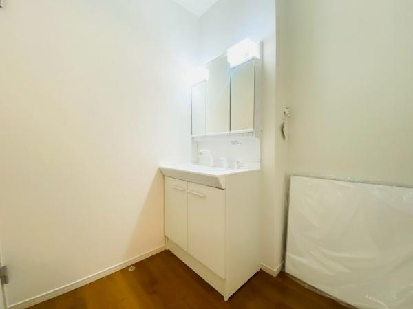 【独立洗面台】