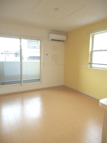 ニュアージュ　１の洋室