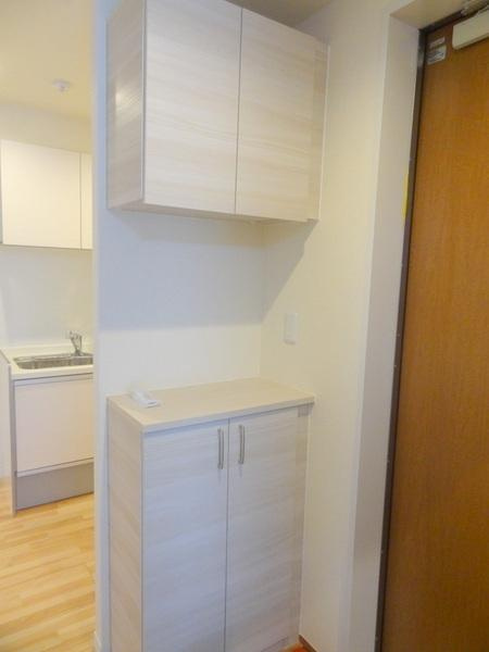 シャーメゾンKOGACHIの玄関|★玄関収納もたっぷり★