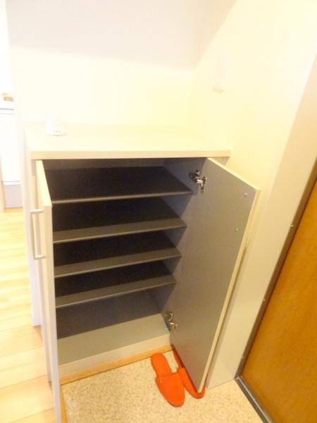 シャーメゾンKOGACHIの玄関|★シューズボックス★
