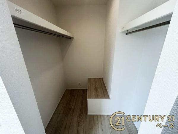 リナージュ宝来町 １号棟 ／新築一戸建の収納|■広々としたＷＩＣを完備！大きな荷物も楽々収納！