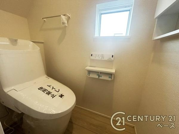 リナージュ宝来町 １号棟 ／新築一戸建の内観：施工例|■三面鏡タイプのミラーキャビネット！収納スペースも豊富です！■