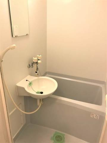 メゾン・ド・アンジュの浴室|写真は別部屋になります。