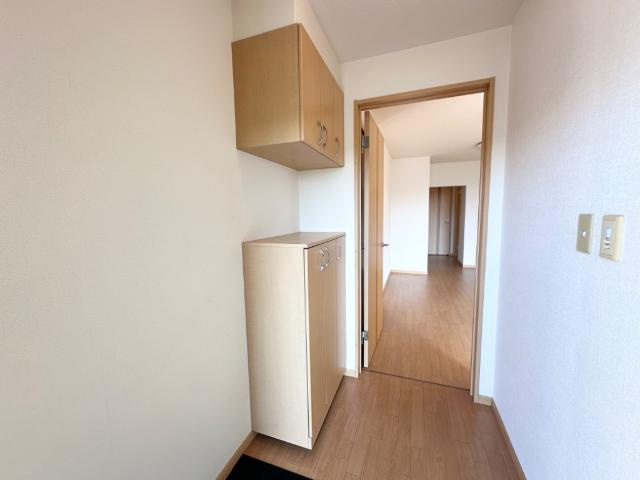 【玄関】 | ＡＮＤ　ＯＮＥ　東棟 | 玄関