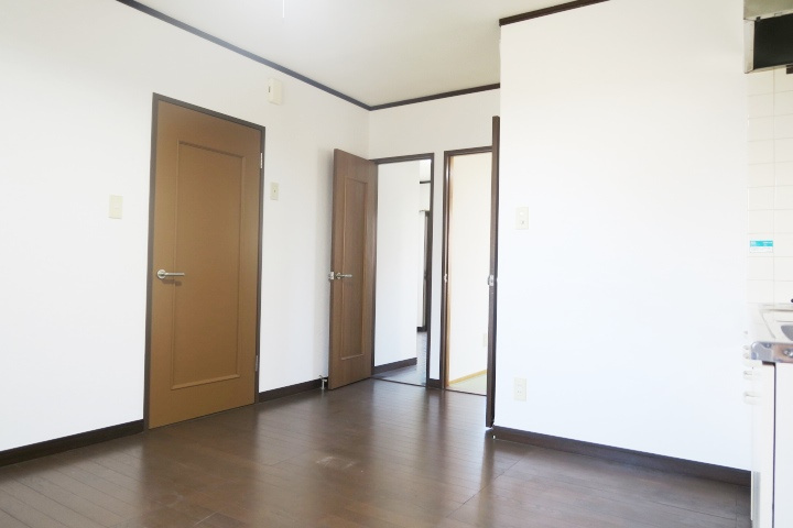 コーポ鈴蘭の居間・リビング