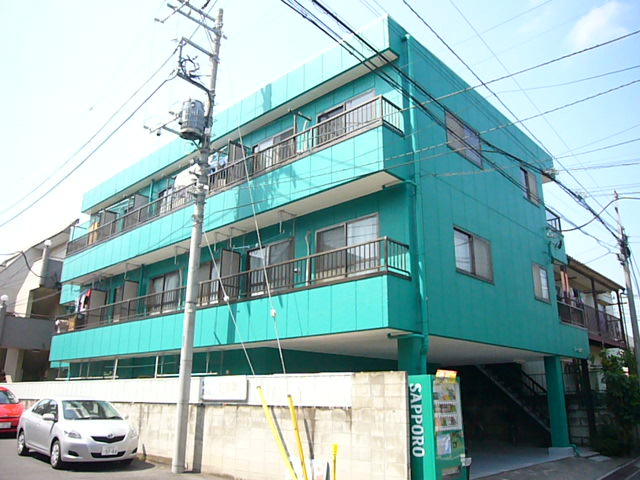 コーポ鈴蘭の外観